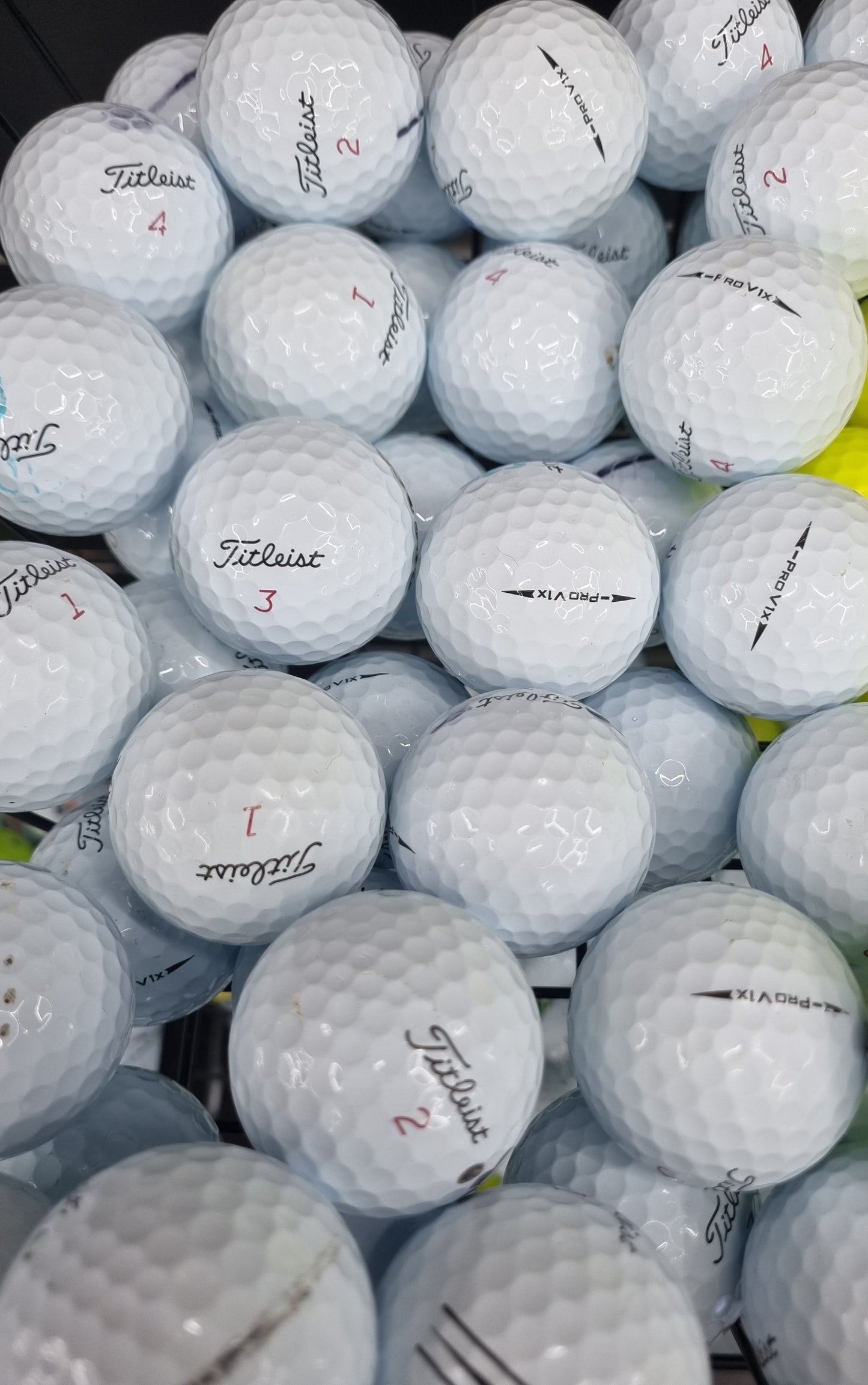 Titleist Pro V1x Left Dash
